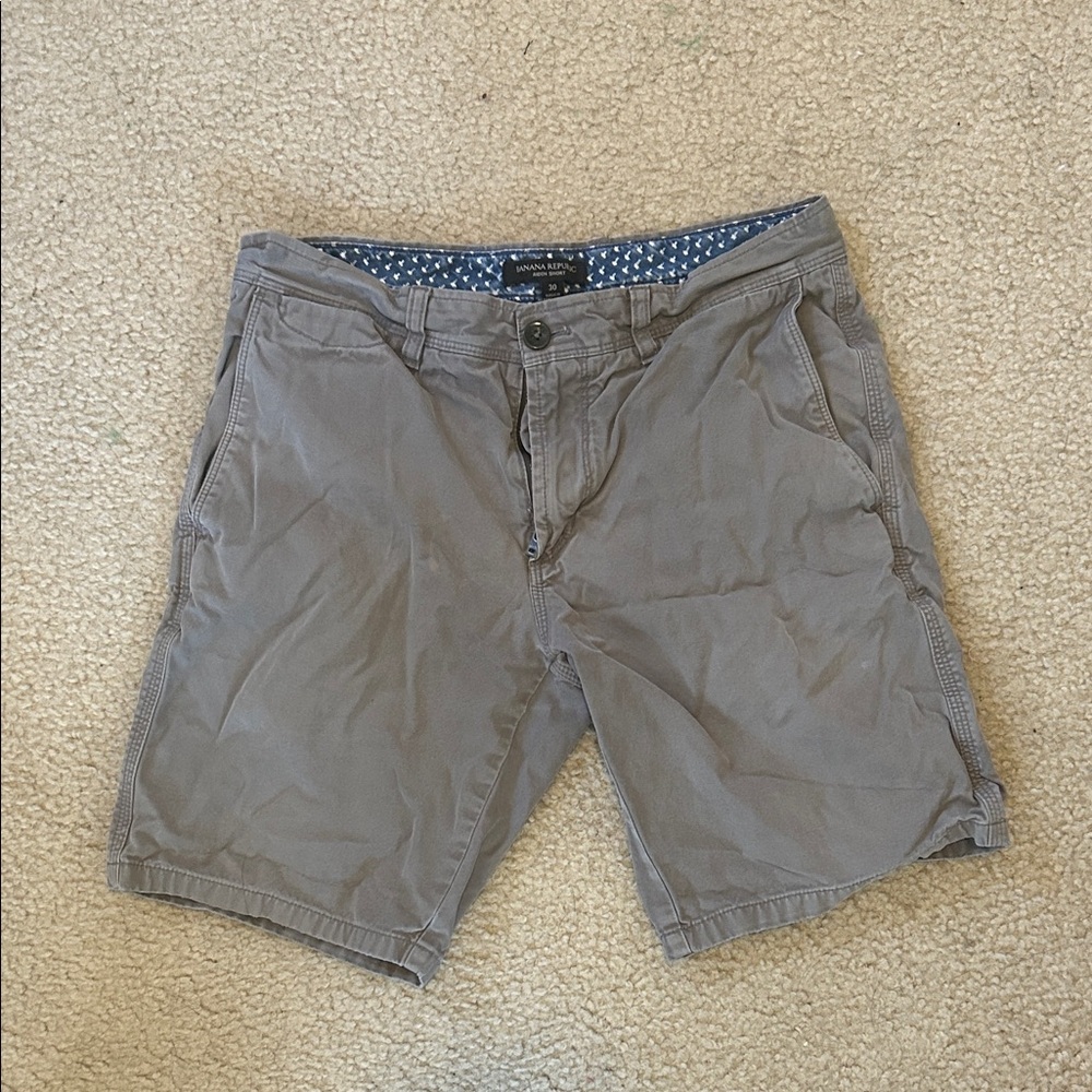 Banana Republic Men's Brown Flat Front Shorts